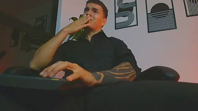ALPHA_DOMINUS_ Webcam Show