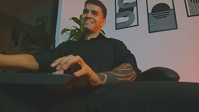 ALPHA_DOMINUS_'s Webcam Show