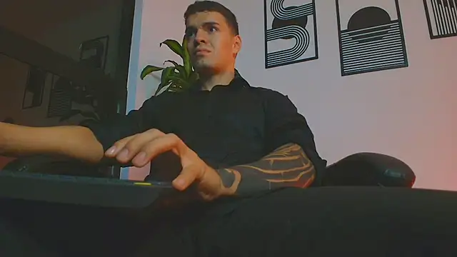 ALPHA_DOMINUS_ Webcam Show
