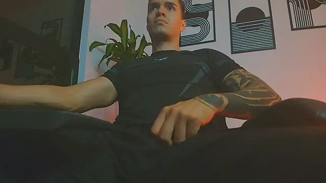 Pokazy przed kamerką – ALPHA_DOMINUS_