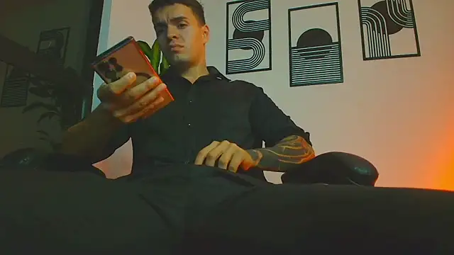 ALPHA_DOMINUS_ Show Webcam