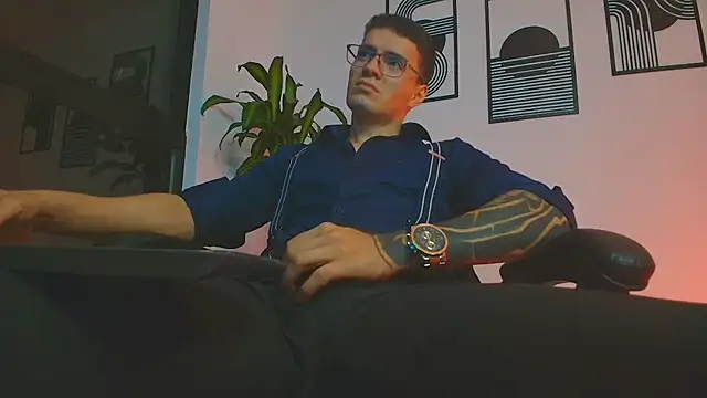 ALPHA_DOMINUS_ 在線直播表演