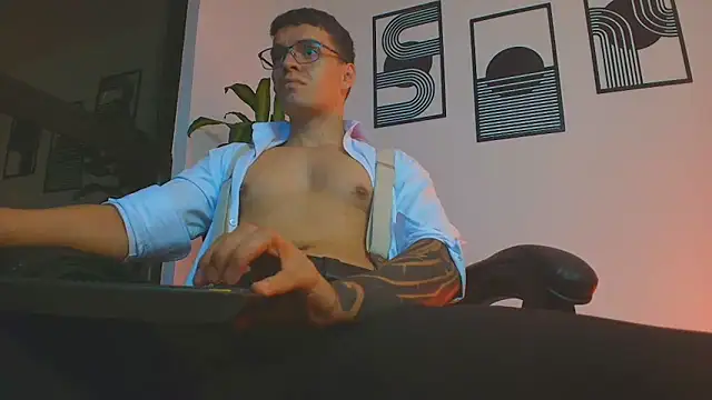 Show de ALPHA_DOMINUS_ na webcam