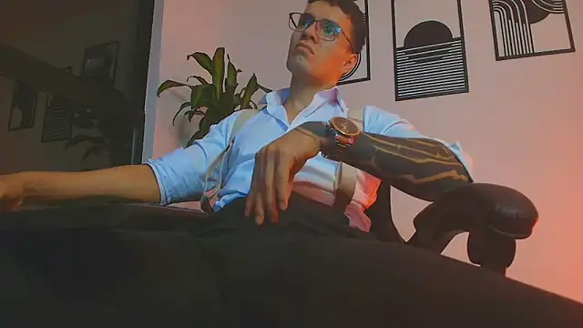 ALPHA_DOMINUS_: вебкам-шоу