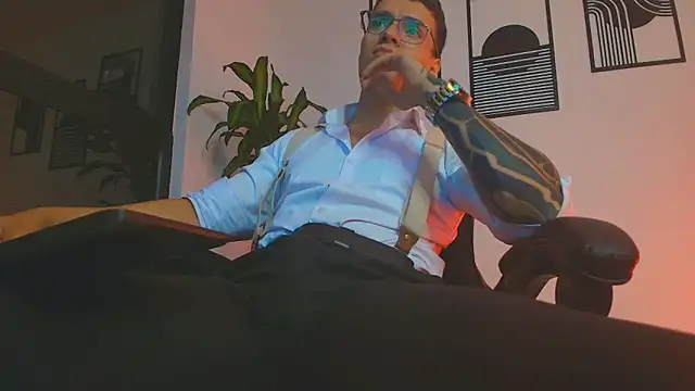 ALPHA_DOMINUS_ Adlı Modelin Web Kamerası Şovu