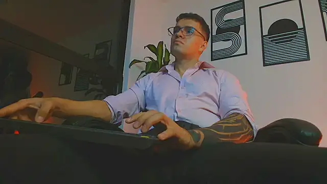ALPHA_DOMINUS_ Webcam-Show