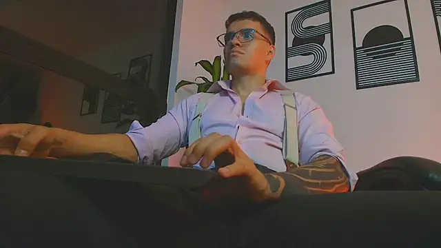 ALPHA_DOMINUS_ 在線直播表演