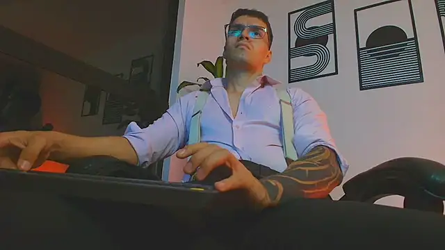 ALPHA_DOMINUS_ Webcam Show