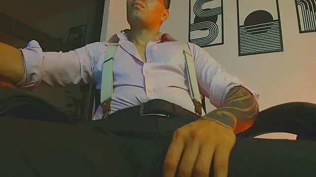 ALPHA_DOMINUS_ webcam show