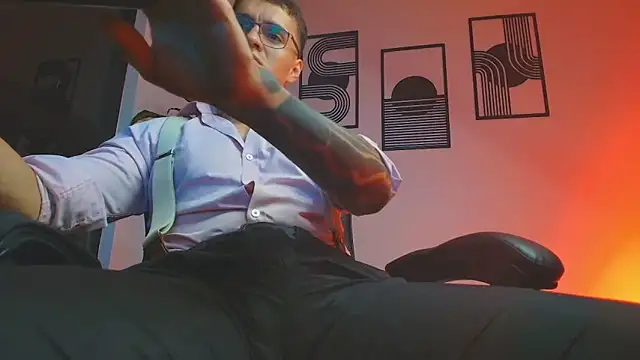 ALPHA_DOMINUS_ webcam show