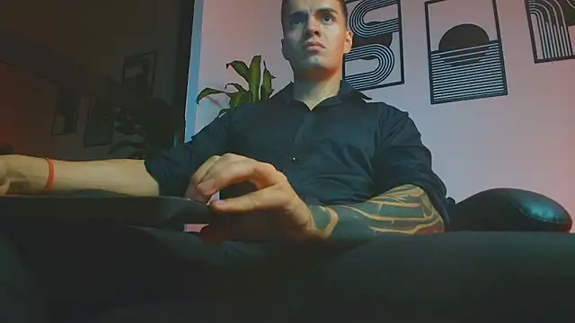 Show de ALPHA_DOMINUS_ na webcam
