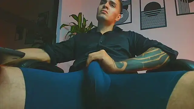 ALPHA_DOMINUS_ Webcam-Show