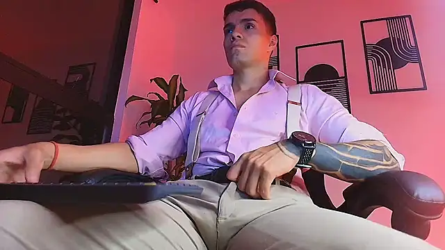 ALPHA_DOMINUS_ Adlı Modelin Web Kamerası Şovu