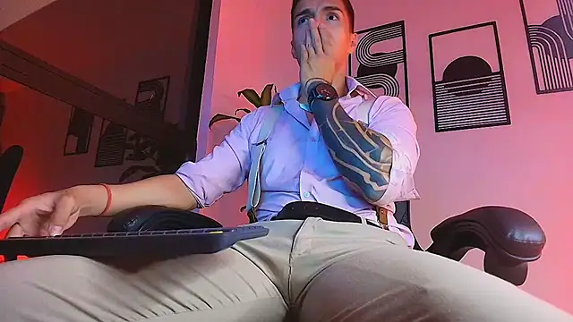 ALPHA_DOMINUS_ Pertunjukan Webcam