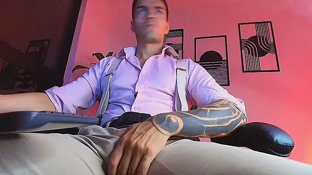 Show modela ALPHA_DOMINUS_ na web-kameri