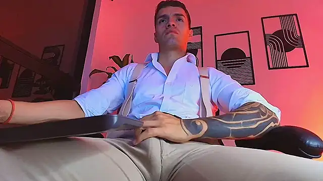 Show modela ALPHA_DOMINUS_ na web-kameri