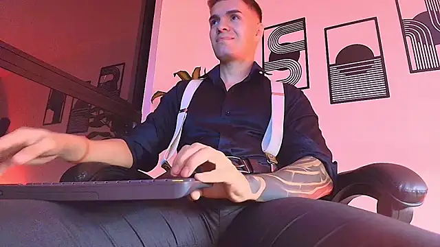 Show de ALPHA_DOMINUS_ na webcam