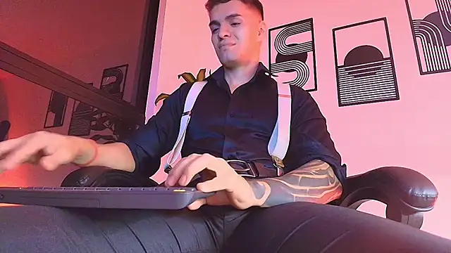 Pokazy przed kamerką – ALPHA_DOMINUS_
