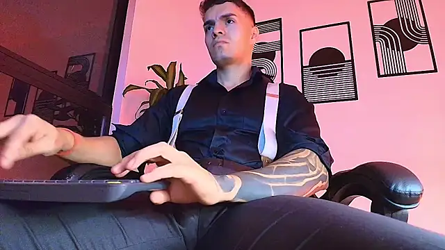 Show de ALPHA_DOMINUS_ na webcam