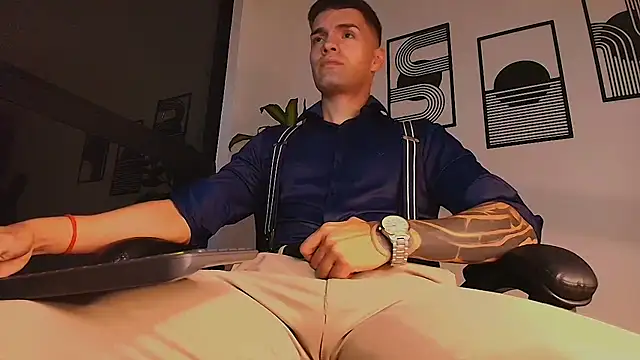 ALPHA_DOMINUS_ webcam show