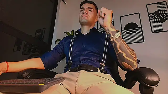 ALPHA_DOMINUS_: вебкам-шоу