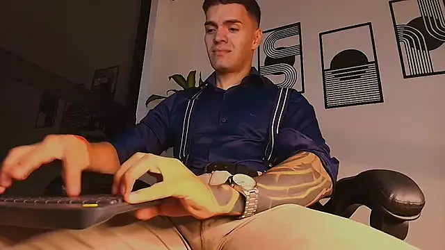ALPHA_DOMINUS_ Show Webcam