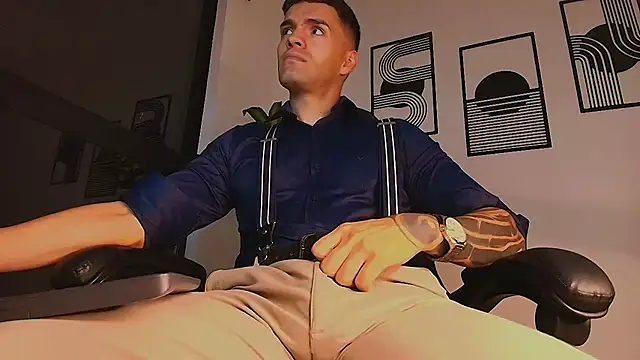 ALPHA_DOMINUS_ webcam show