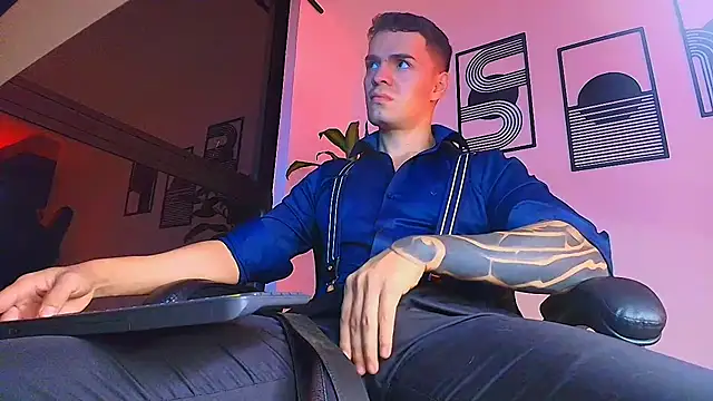 ALPHA_DOMINUS_ webcam show