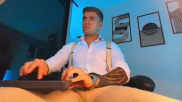 ALPHA_DOMINUS_: вебкам-шоу