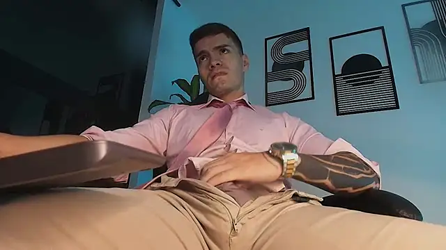 ALPHA_DOMINUS_ webcam show