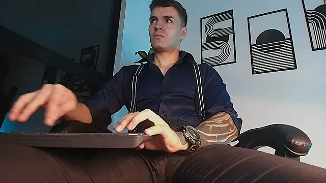Show de ALPHA_DOMINUS_ na webcam