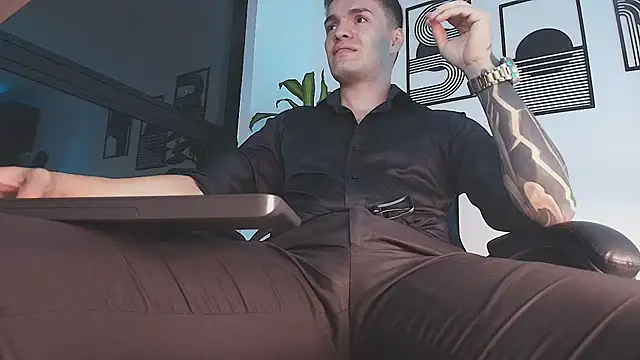 ALPHA_DOMINUS_ webcam show