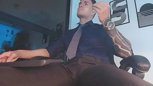 ALPHA_DOMINUS_ Webcam Show