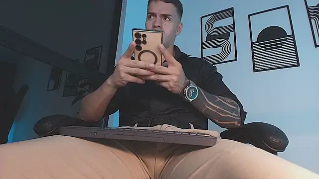 ALPHA_DOMINUS_'s Webcam Show