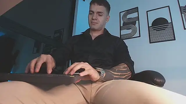 ALPHA_DOMINUS_ 웹캠 쇼