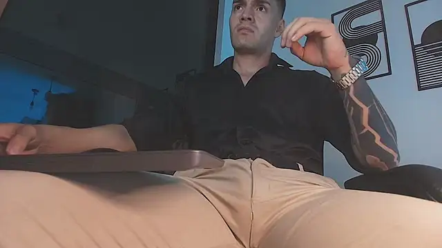 ALPHA_DOMINUS_ webcam show
