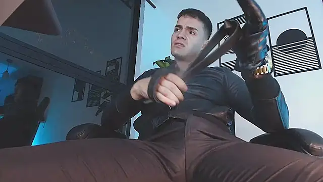 ALPHA_DOMINUS_ Pertunjukan Webcam