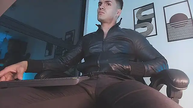 ALPHA_DOMINUS_ webcam show