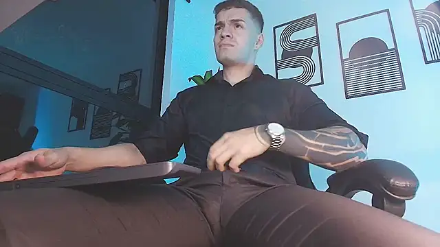 Show de ALPHA_DOMINUS_ na webcam