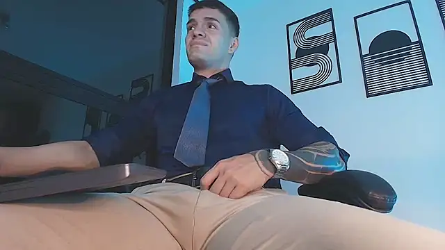 ALPHA_DOMINUS_ Webcam Show