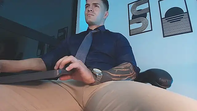 ALPHA_DOMINUS_ 网络视讯表演