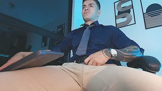 عرض كام ALPHA_DOMINUS_