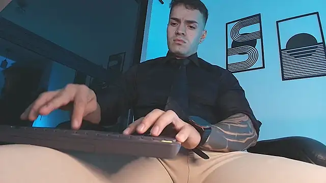 Вебкам-шоу ALPHA_DOMINUS_