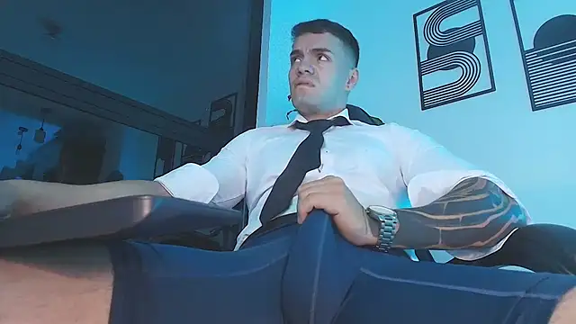 ALPHA_DOMINUS_: вебкам-шоу