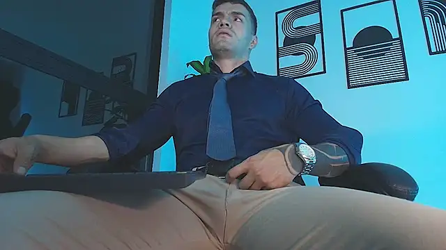 ALPHA_DOMINUS_ webcam show