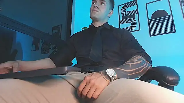 ALPHA_DOMINUS_ Show Webcam