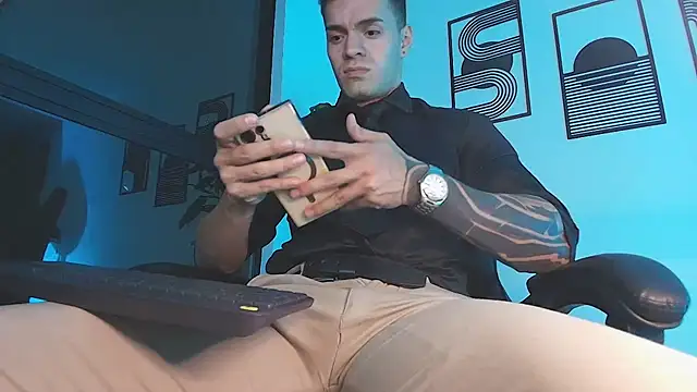 Show de ALPHA_DOMINUS_ na webcam