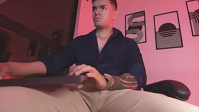 ALPHA_DOMINUS_ webcam show