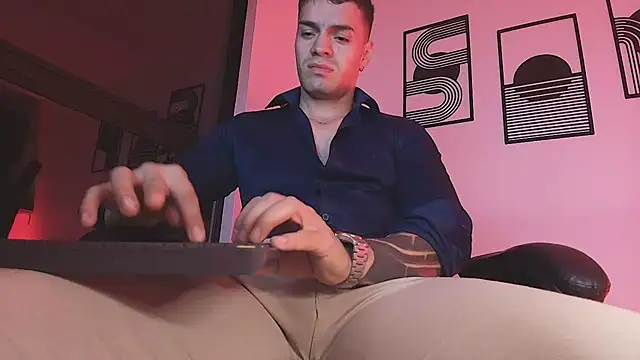 Show de ALPHA_DOMINUS_ na webcam