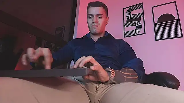 ALPHA_DOMINUS_ Adlı Modelin Web Kamerası Şovu